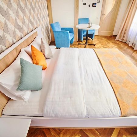לבוב Comfort Apartments In Center מראה חיצוני תמונה