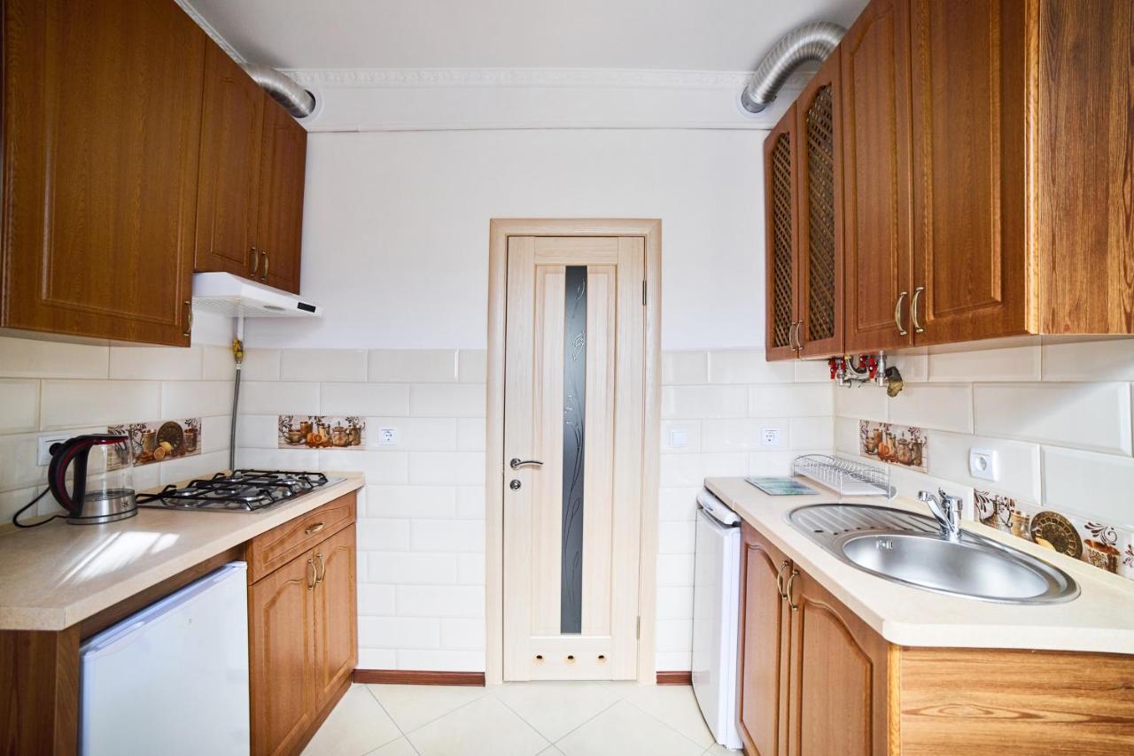 לבוב Comfort Apartments In Center מראה חיצוני תמונה